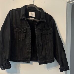 Chic Black Denim Jacket